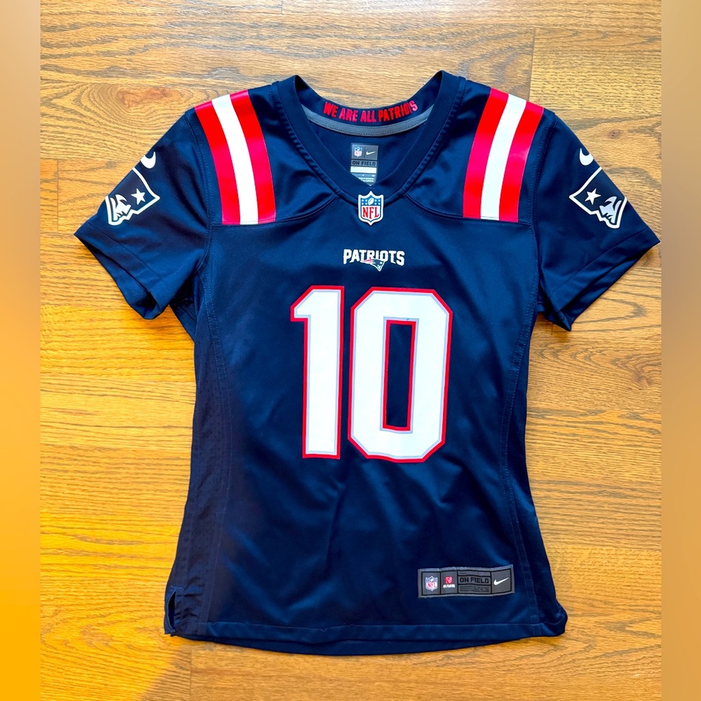 New England Patriots, Mac Jones Jersey, Kids, Size Small, New without tags
